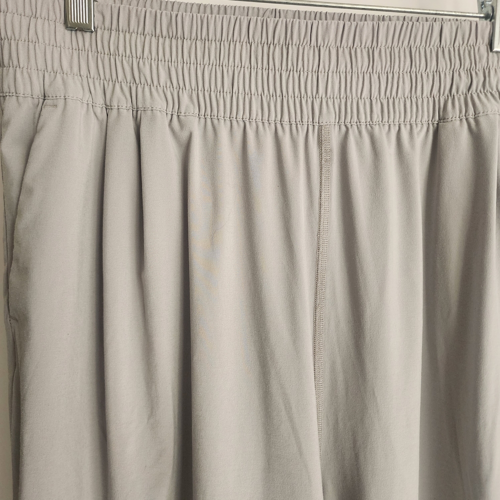 Vuori  Women's Pants - Picture 6 of 6